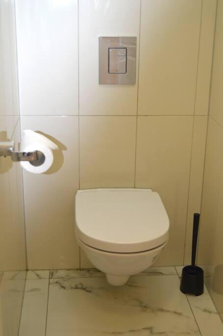 Spacious Old Town Family Peachy 2 Bedrooms Apartment, Nearby The Riga Presidential Castle Esterno foto