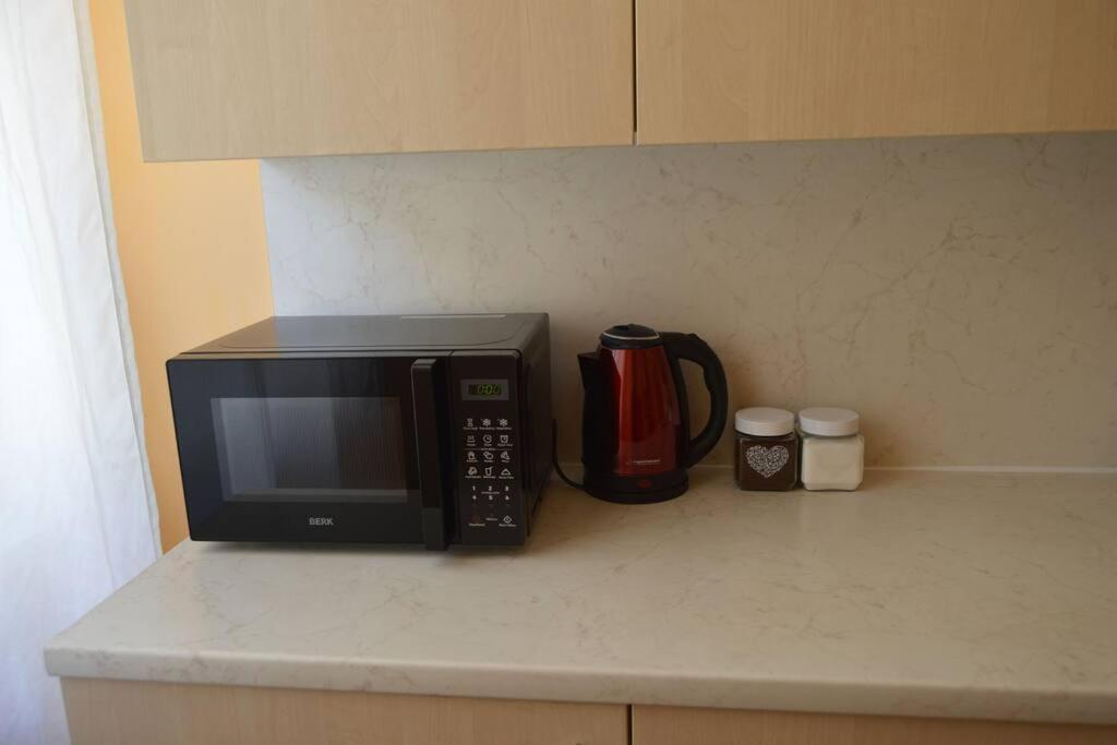 Spacious Old Town Family Peachy 2 Bedrooms Apartment, Nearby The Riga Presidential Castle Esterno foto