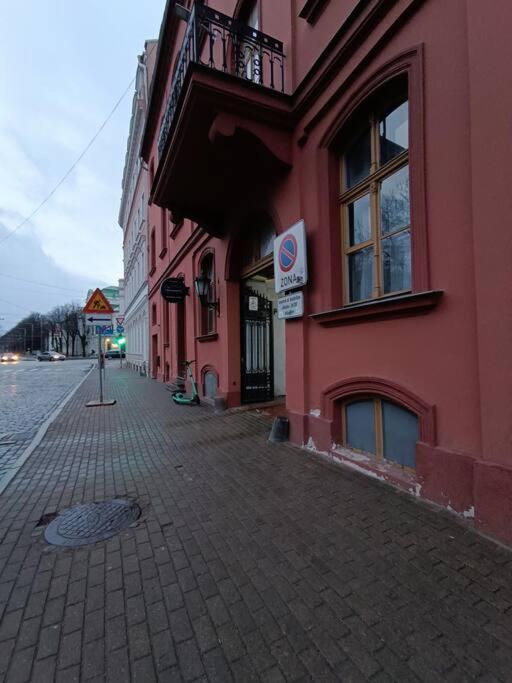Spacious Old Town Family Peachy 2 Bedrooms Apartment, Nearby The Riga Presidential Castle Esterno foto