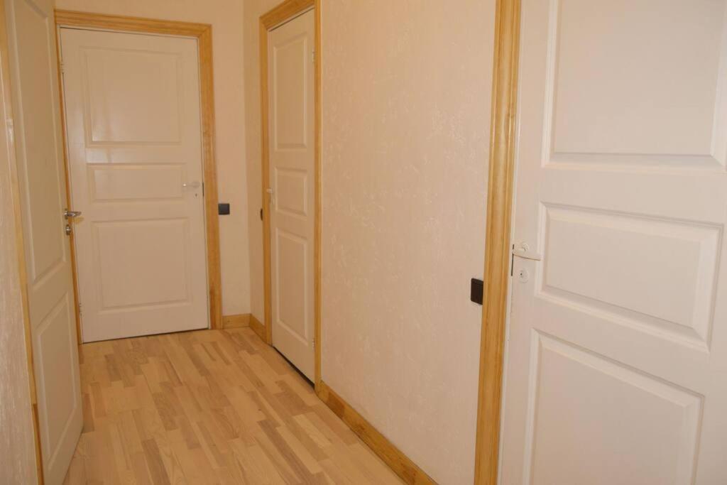 Spacious Old Town Family Peachy 2 Bedrooms Apartment, Nearby The Riga Presidential Castle Esterno foto